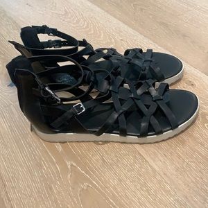 Women’s black sandals
